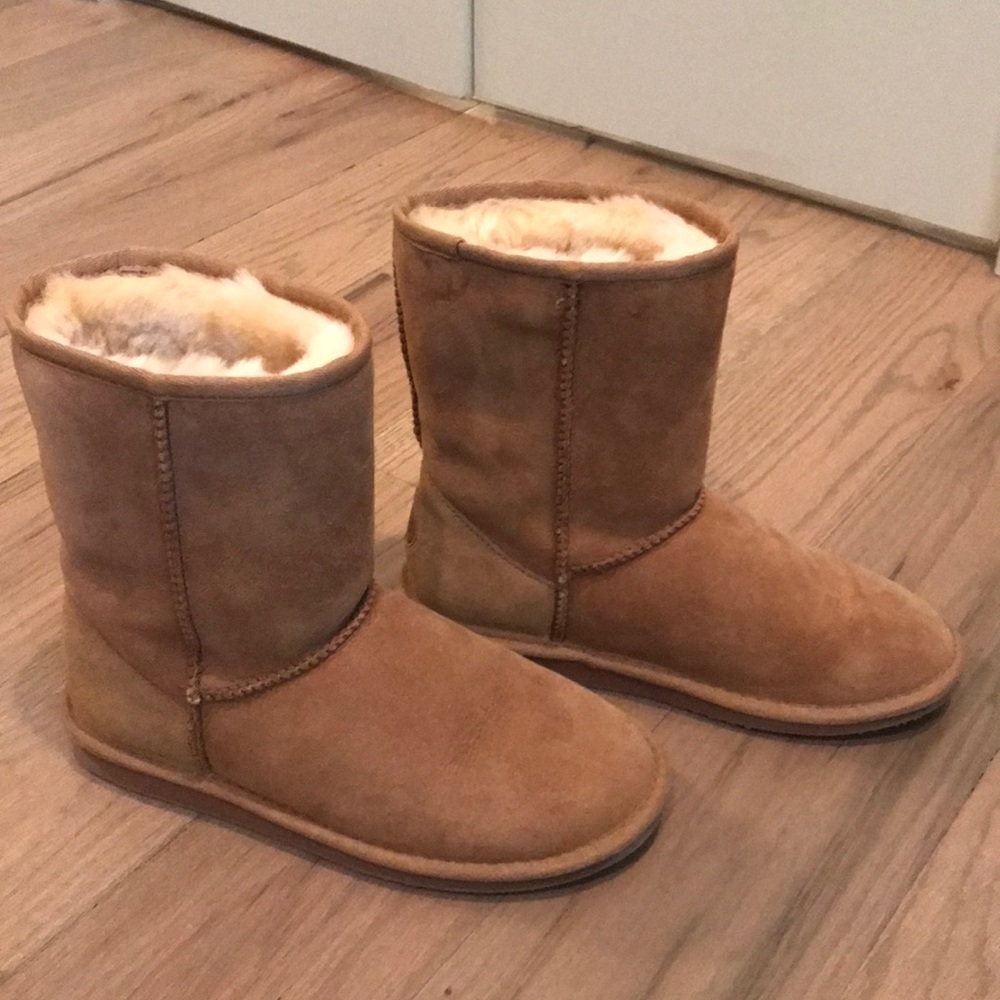Genuine EMU boots